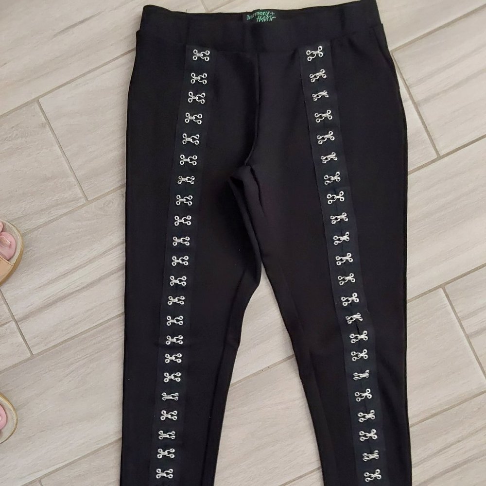 Harmony &Havoc Hook and Eye Black Knit Legging.  Size M (but fit like a small)